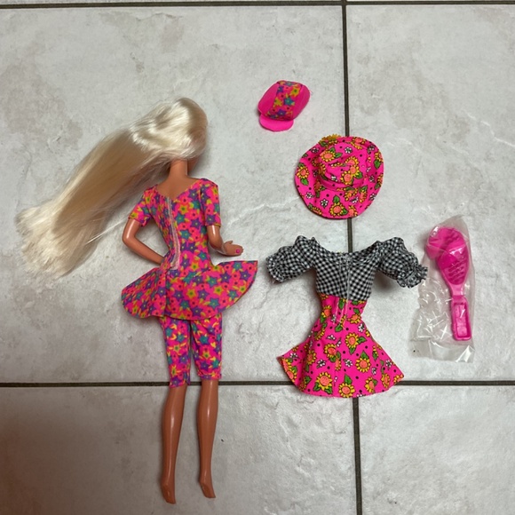 Vintage Barbie 90s Glitter Beach Caboodle Sunflower Barbie Doll - Picture 7 of 10